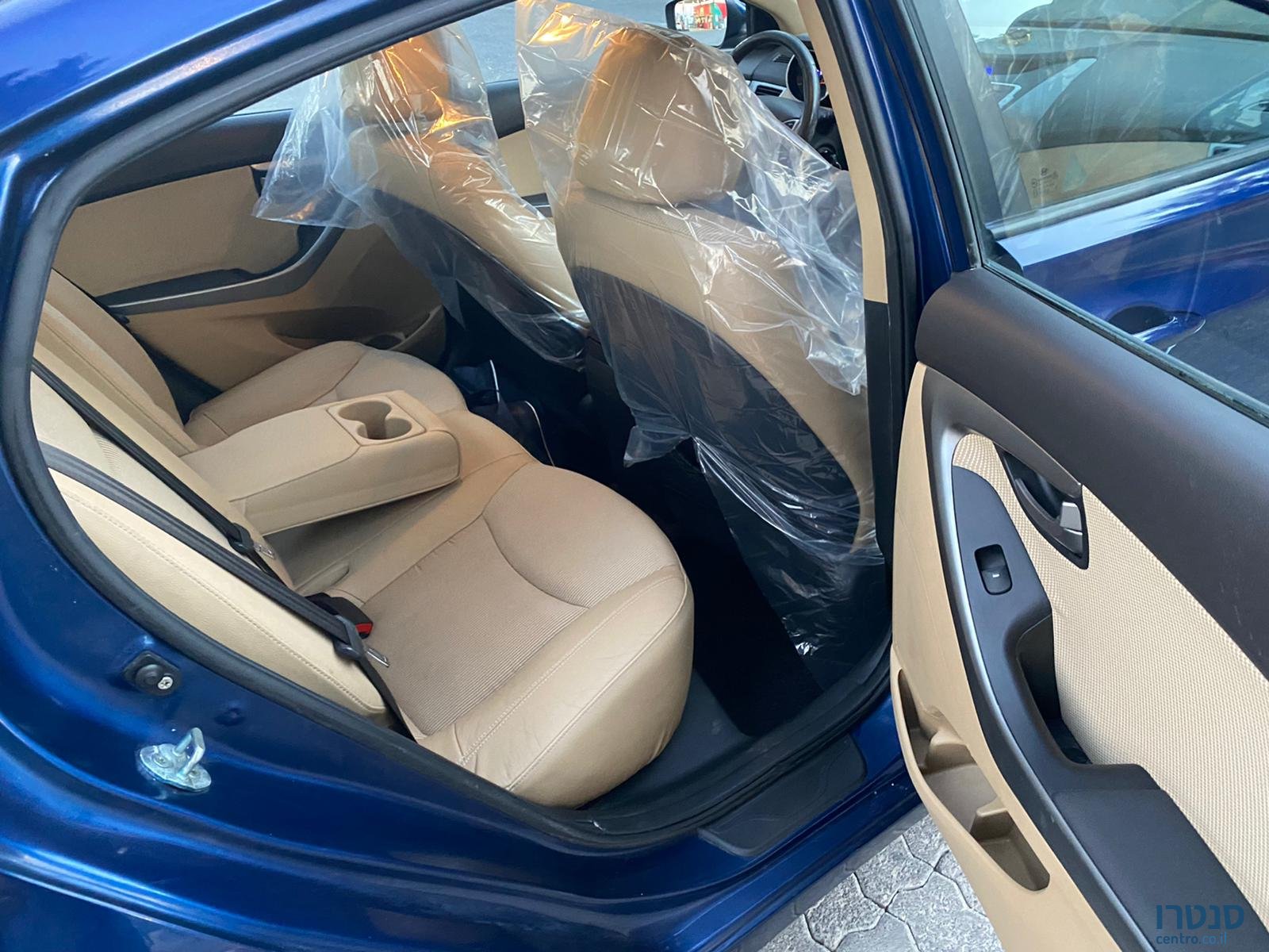 2012' Hyundai i35 photo #6