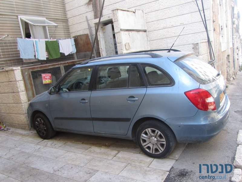 2008' Skoda Fabia סקודה פאביה photo #1