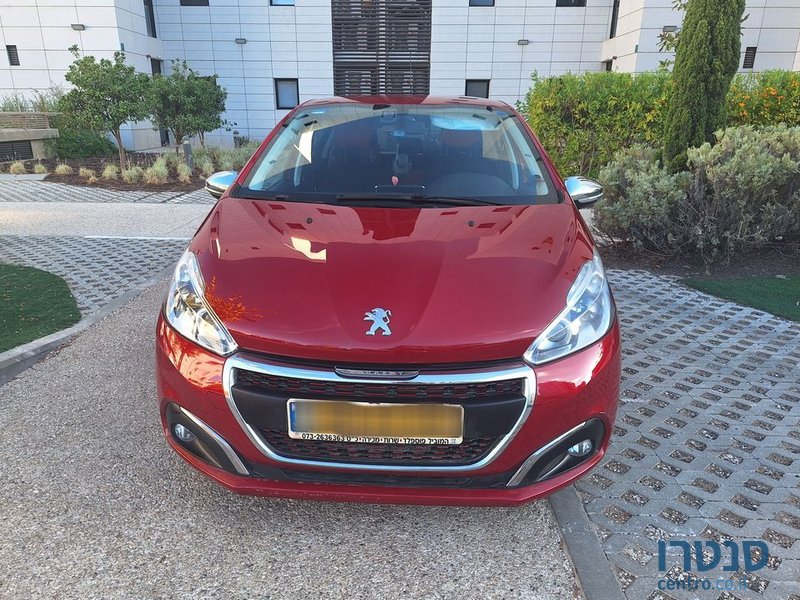 2018' Peugeot 208 פיג'ו photo #1