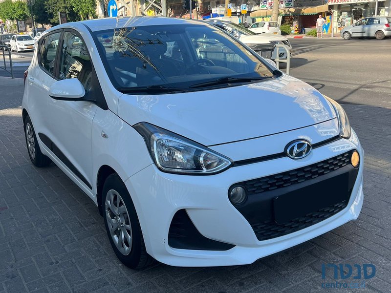 2018' Hyundai i10 photo #1