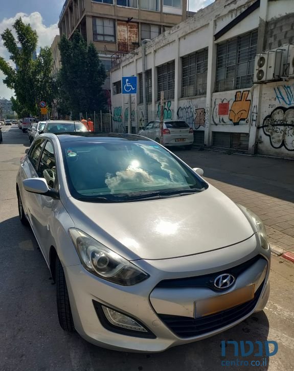 2013' Hyundai i30 יונדאי photo #4