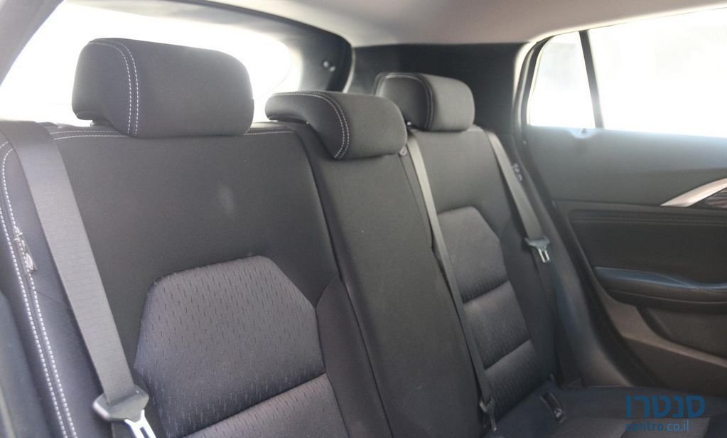 2018' Infiniti Q30 אינפיניטי photo #6