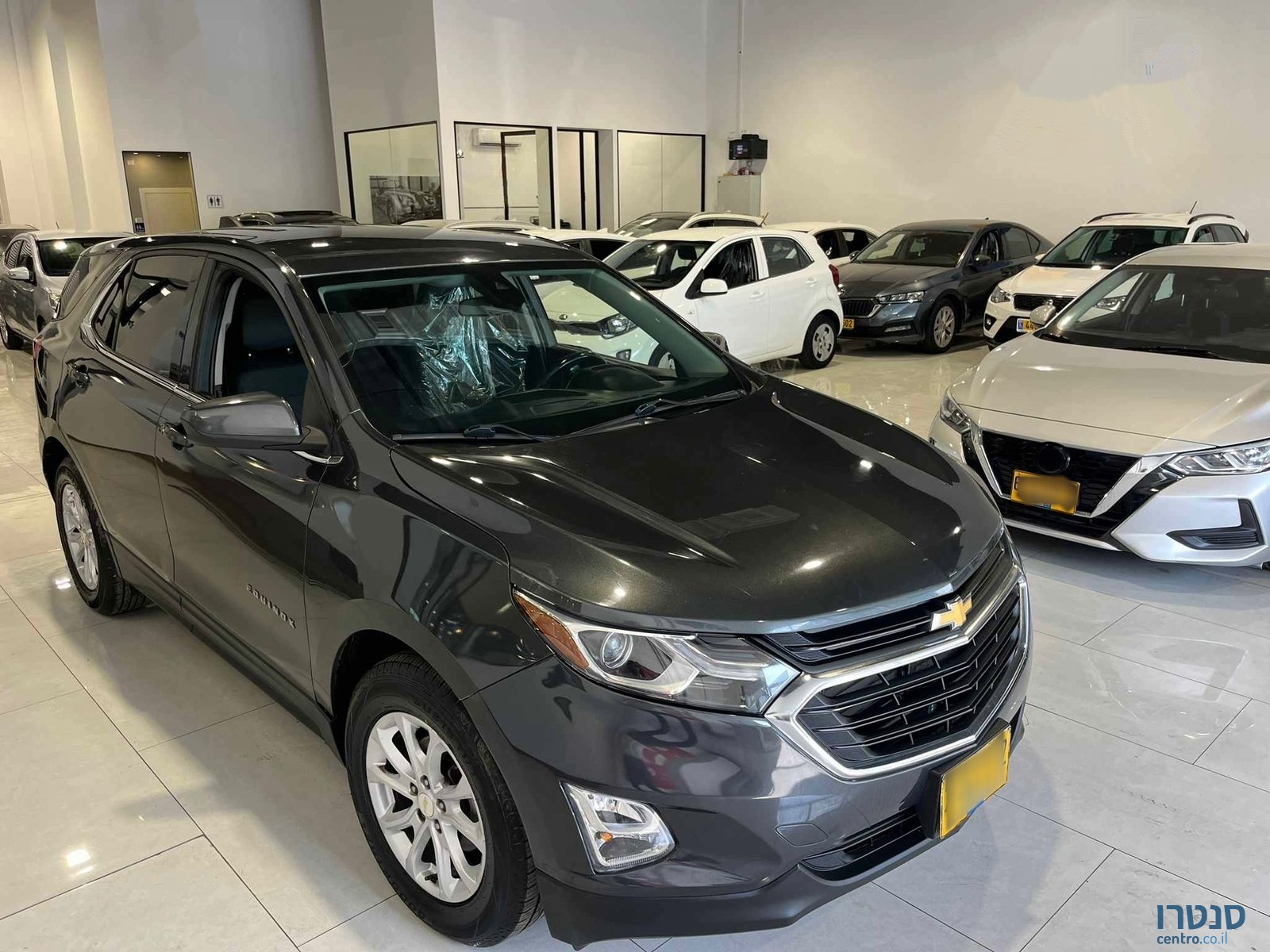 2021' Chevrolet Equinox photo #2