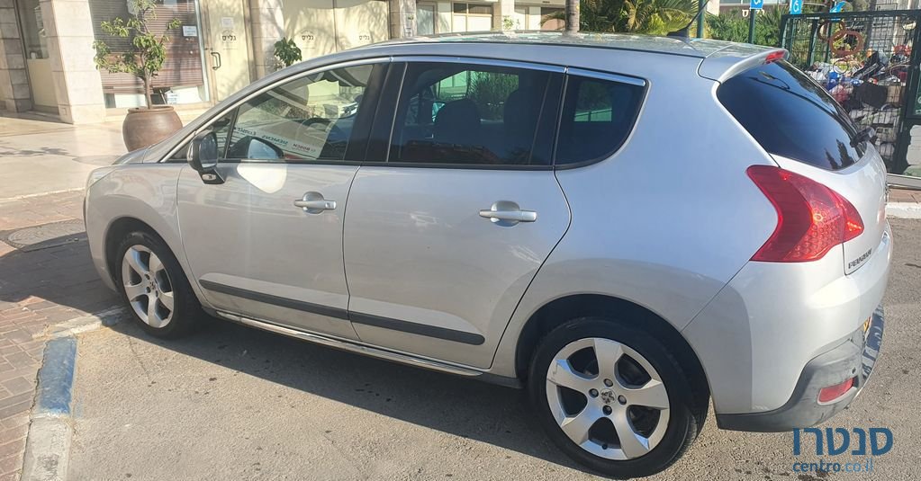 2012' Peugeot 3008 פיג'ו photo #6