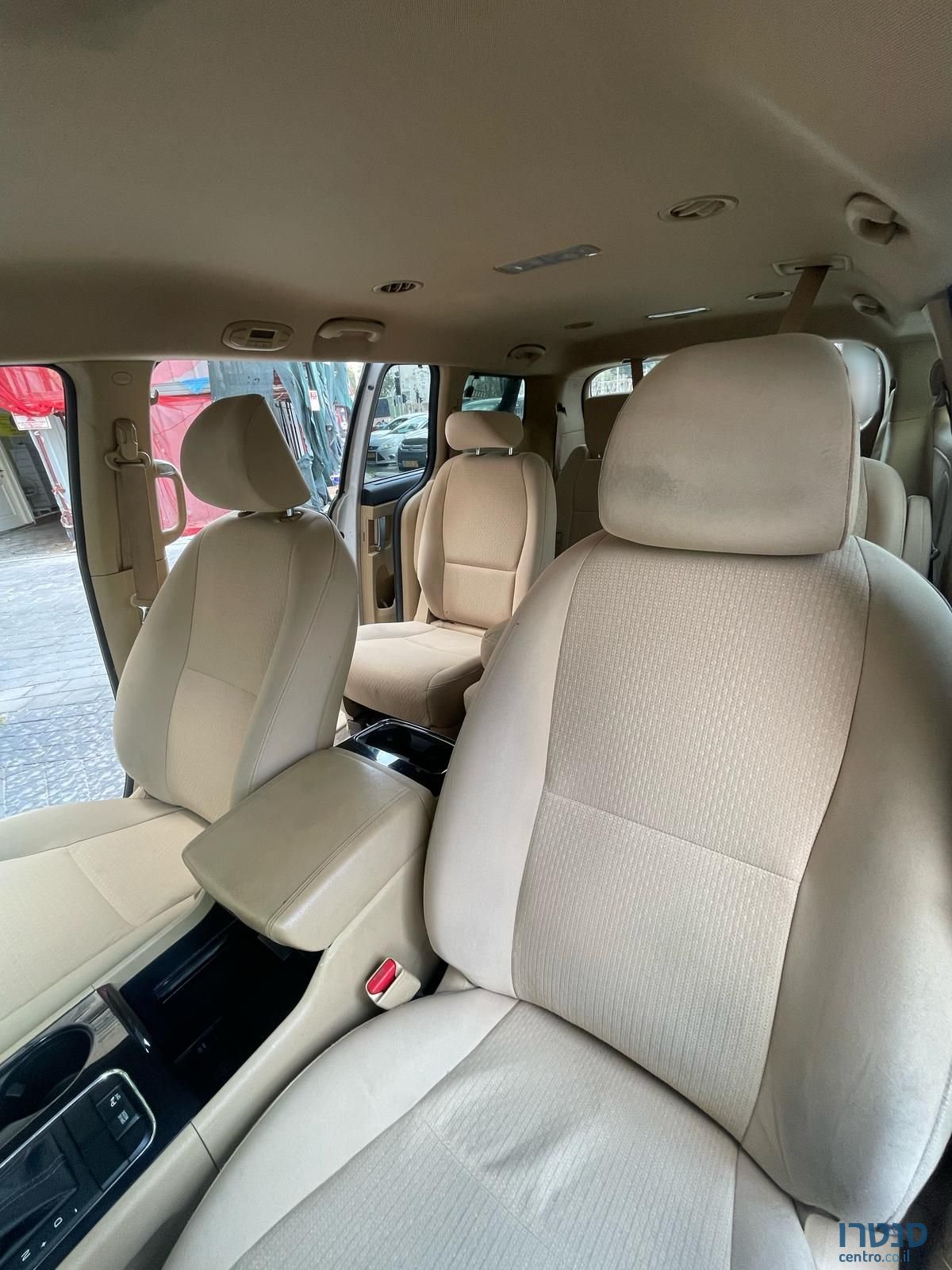 2017' Kia Carnival קיה קרניבל photo #4