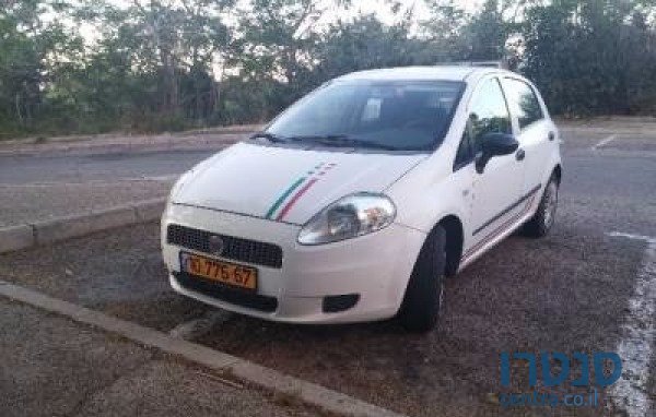 2008' Fiat Punto photo #1