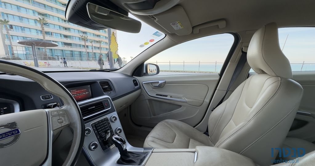 2018' Volvo S60 וולוו photo #3