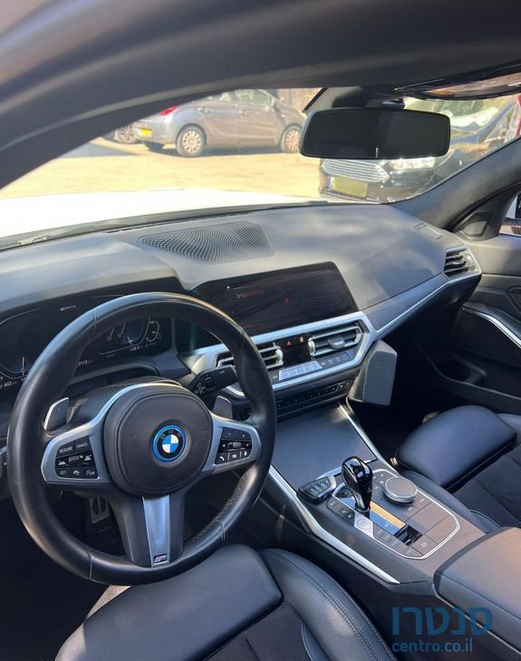 2022' BMW 3 Series ב.מ.וו סדרה 3 photo #2