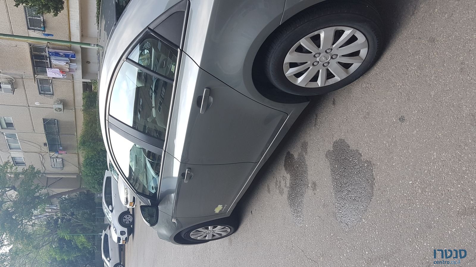 2010' Chevrolet Cruze photo #5