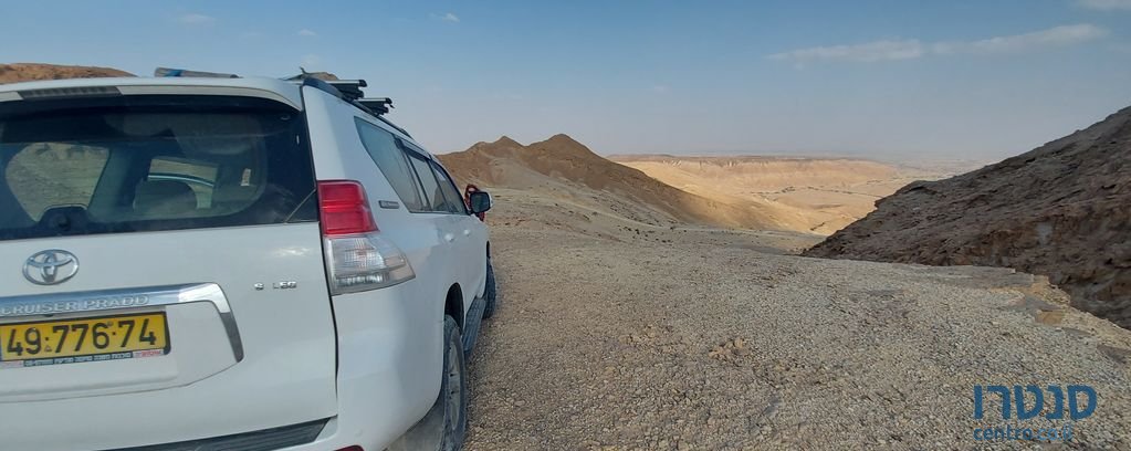 2011' Toyota Land Cruiser טויוטה לנד קרוזר photo #4