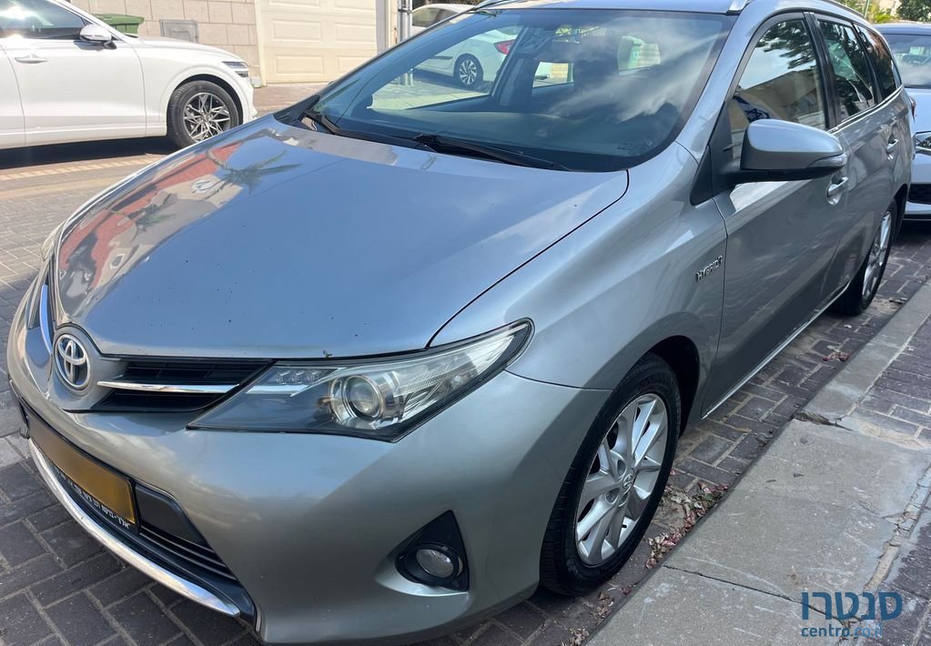 2014' Toyota Auris טויוטה אוריס photo #1