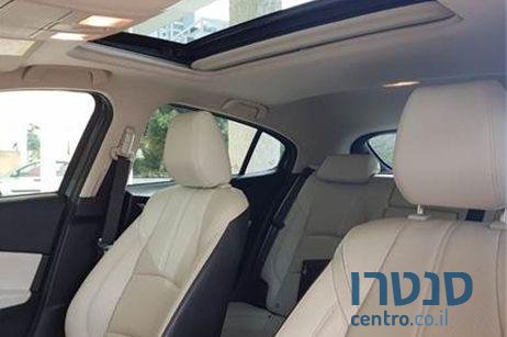 2018' Mazda 3 מאזדה 3 ספיריט photo #1