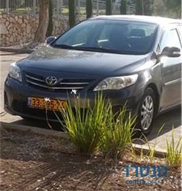 2011' Toyota Corolla photo #1