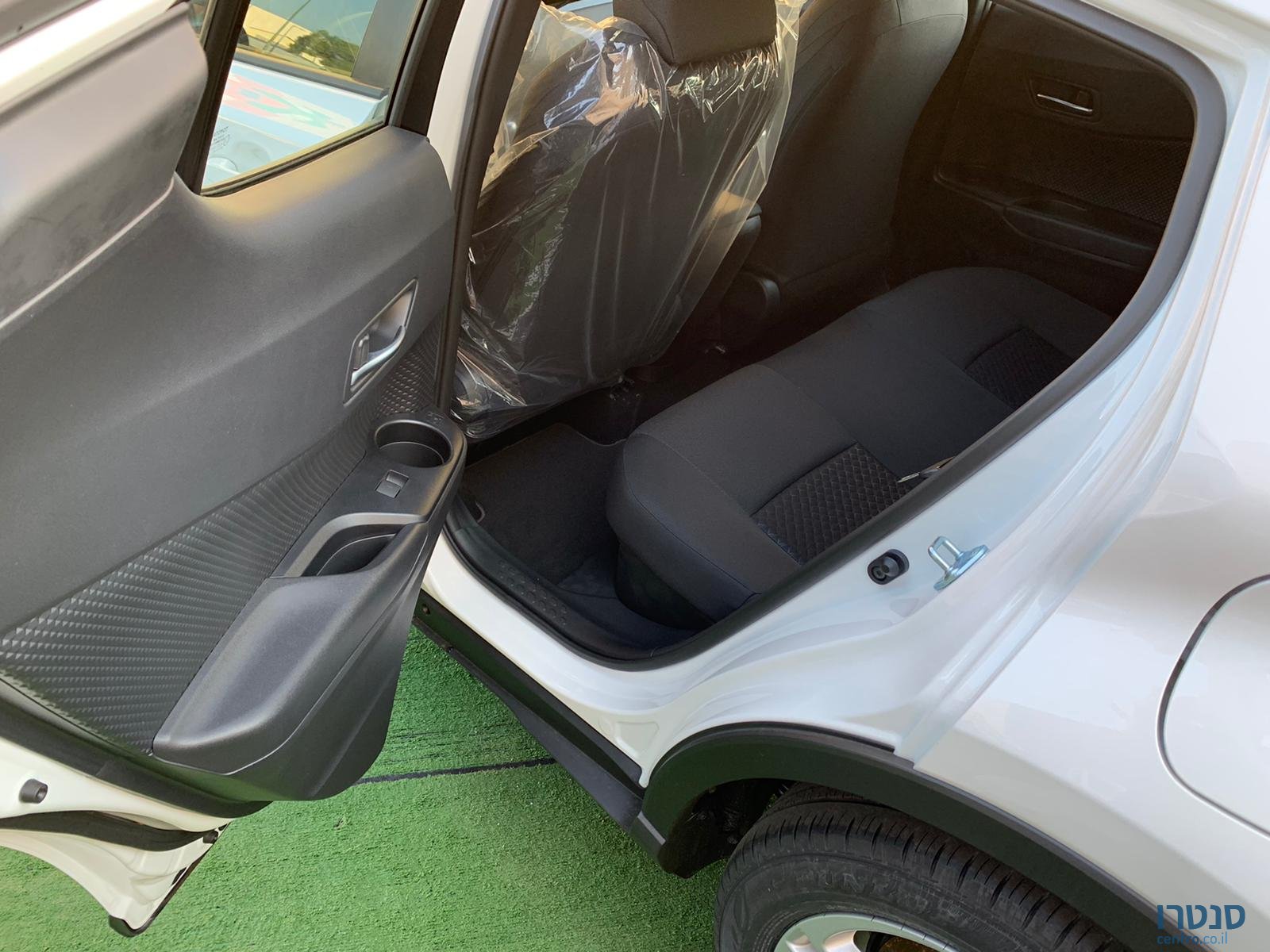 2020' Toyota C-hr Flame-Passion photo #5