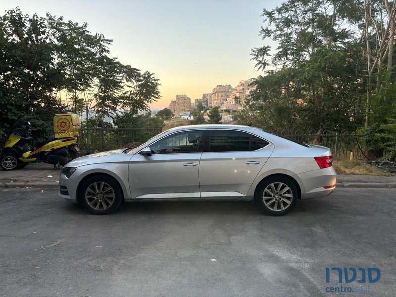 2021' Skoda Superb סקודה סופרב photo #4