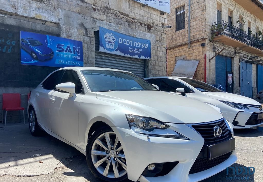 2017' Lexus Is300H לקסוס photo #4