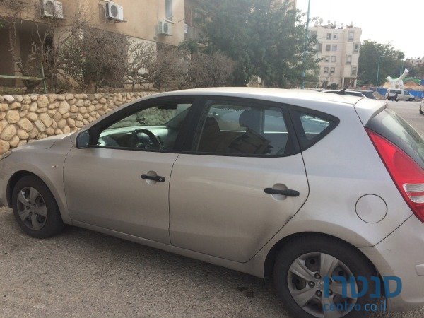 2009' Hyundai i30 photo #1