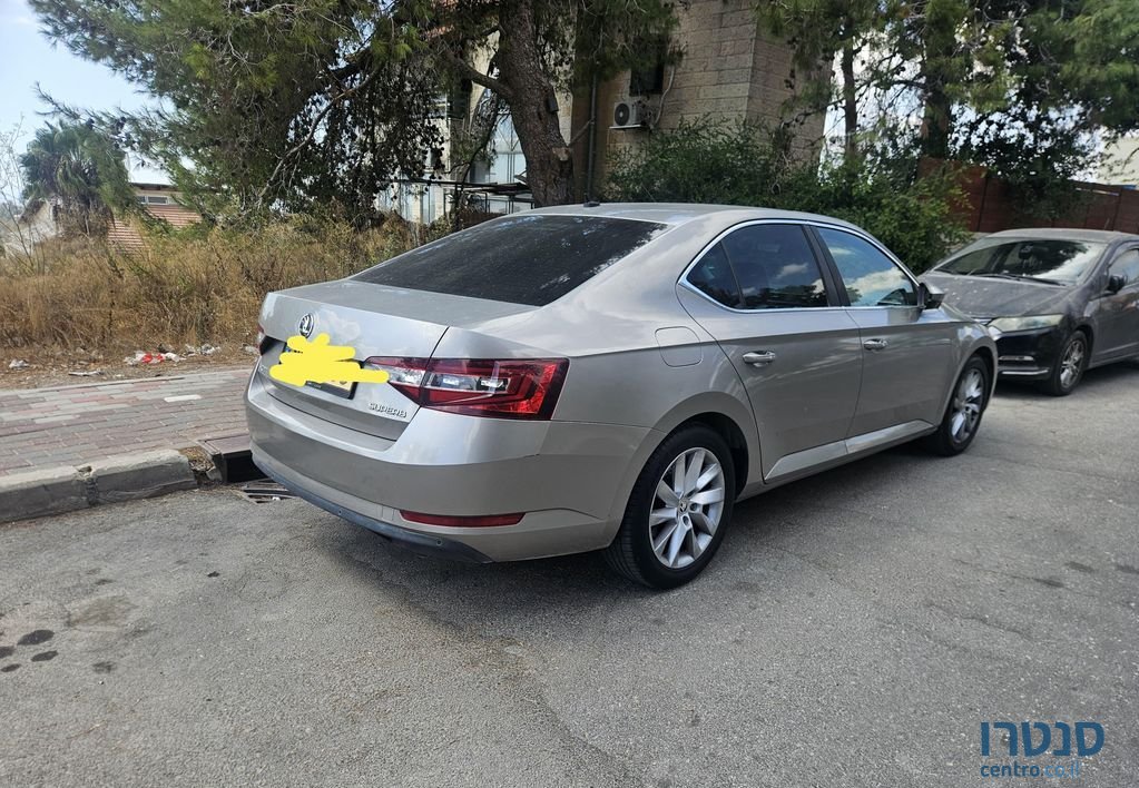 2016' Skoda Superb סקודה סופרב photo #3