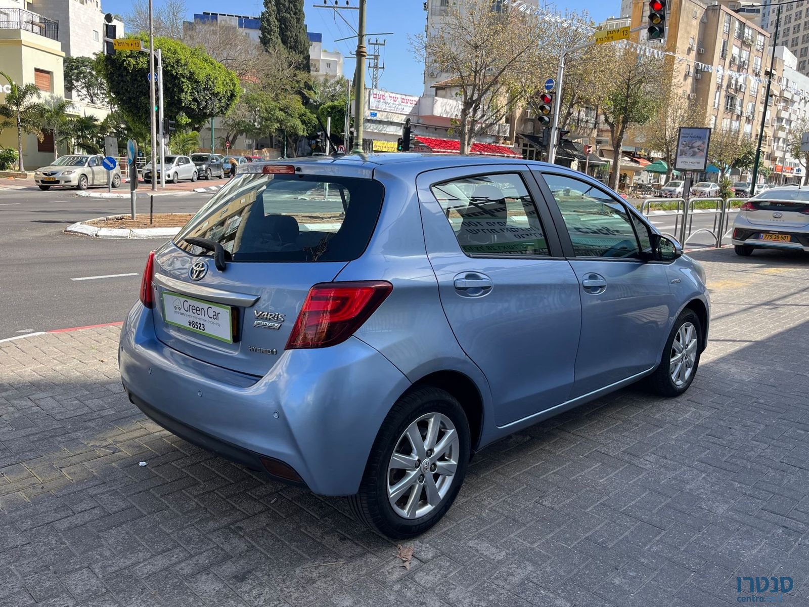 2014' Toyota Yaris photo #6