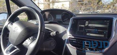 2015' Peugeot 2008 פיג'ו 2008 אקטיב photo #2