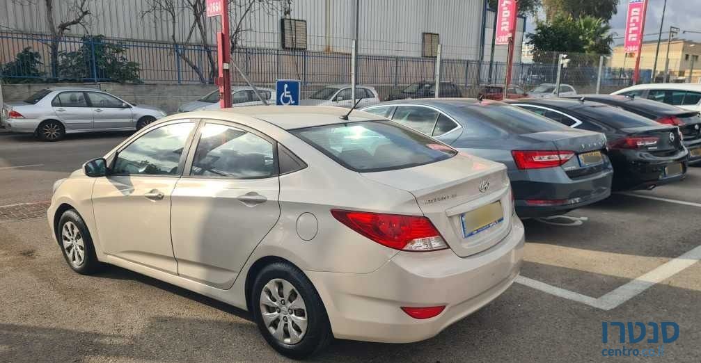 2016' Hyundai i25 יונדאי photo #6