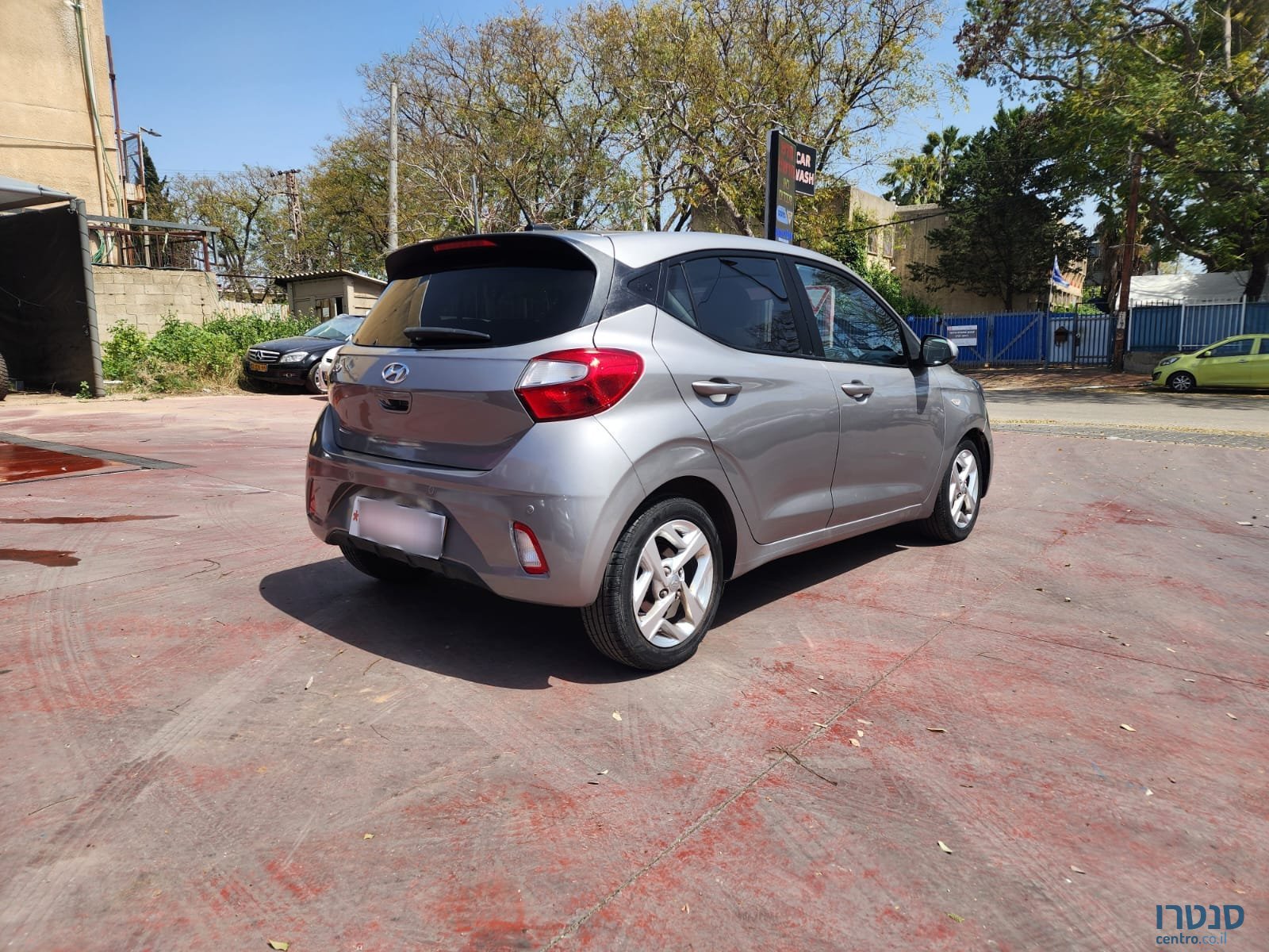 2020' Hyundai i10 photo #2