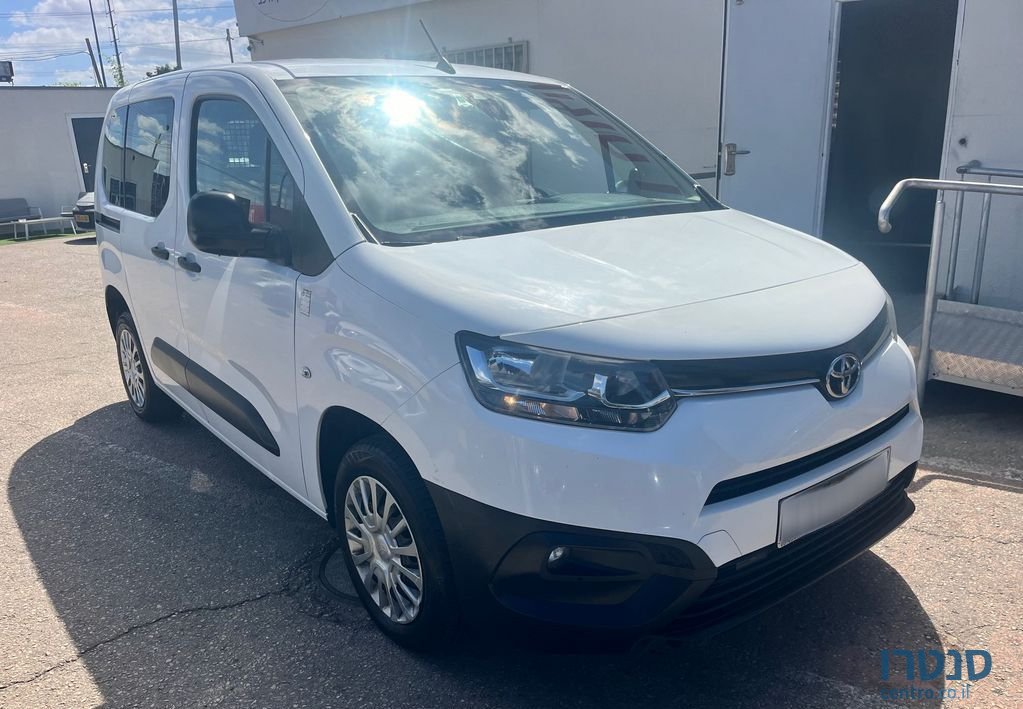 2021' Toyota Prius טויוטה פרואייס photo #4