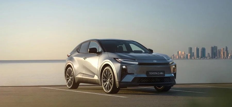 Новый электромобиль Toyota прибыл в Израиль прямиком из Японии