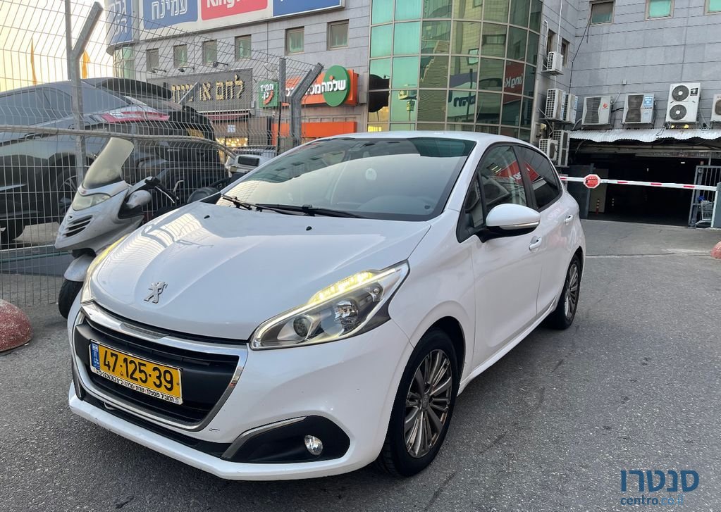 2016' Peugeot 208 פיג'ו photo #1
