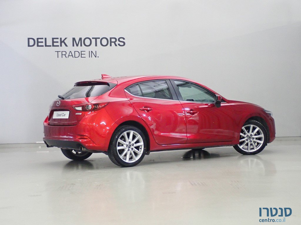 2018' Mazda 3 HB premium photo #4