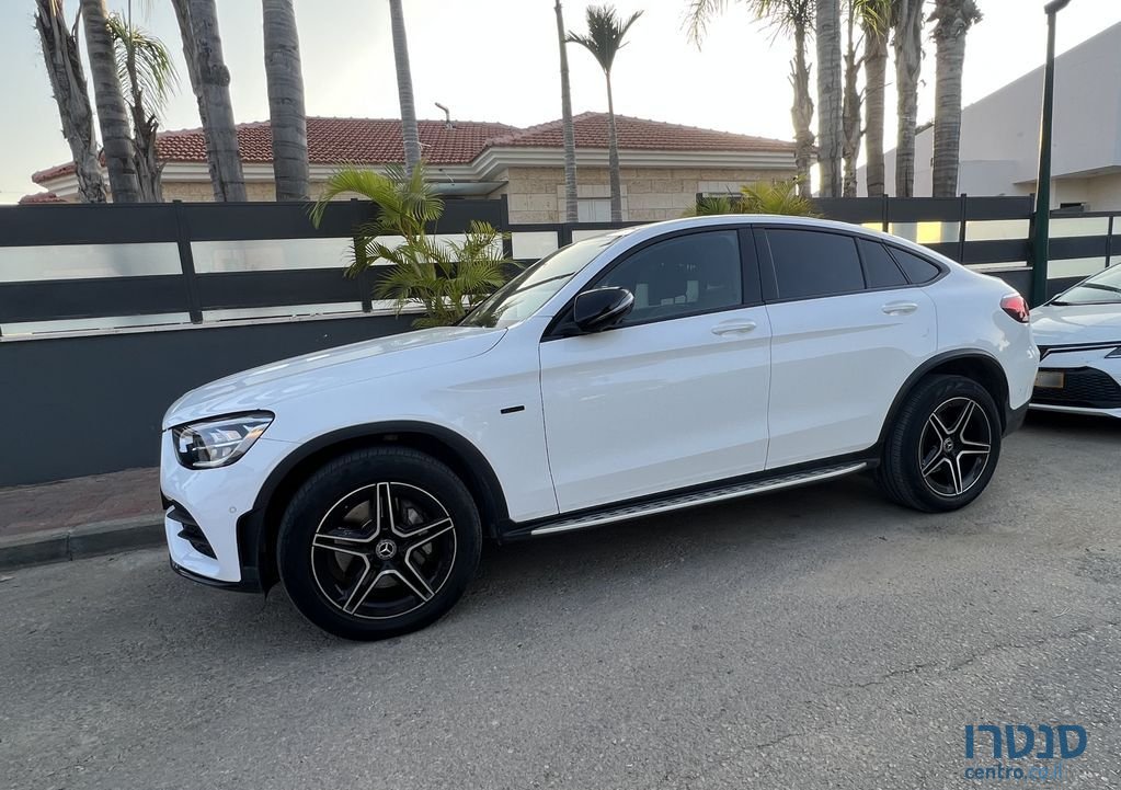 2020' Mercedes-Benz GLC מרצדס photo #1