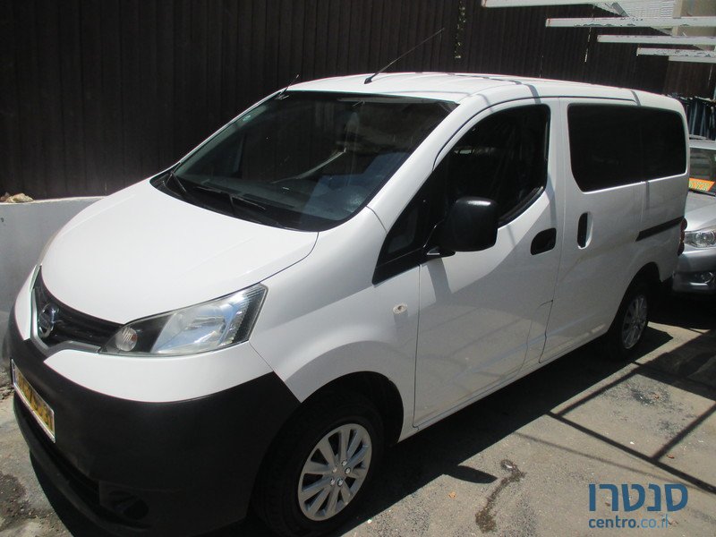 2014' Nissan NV 200 photo #1