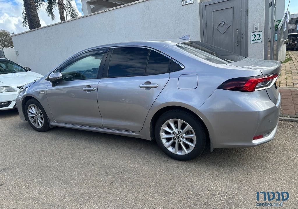 2019' Toyota Corolla טויוטה קורולה photo #2