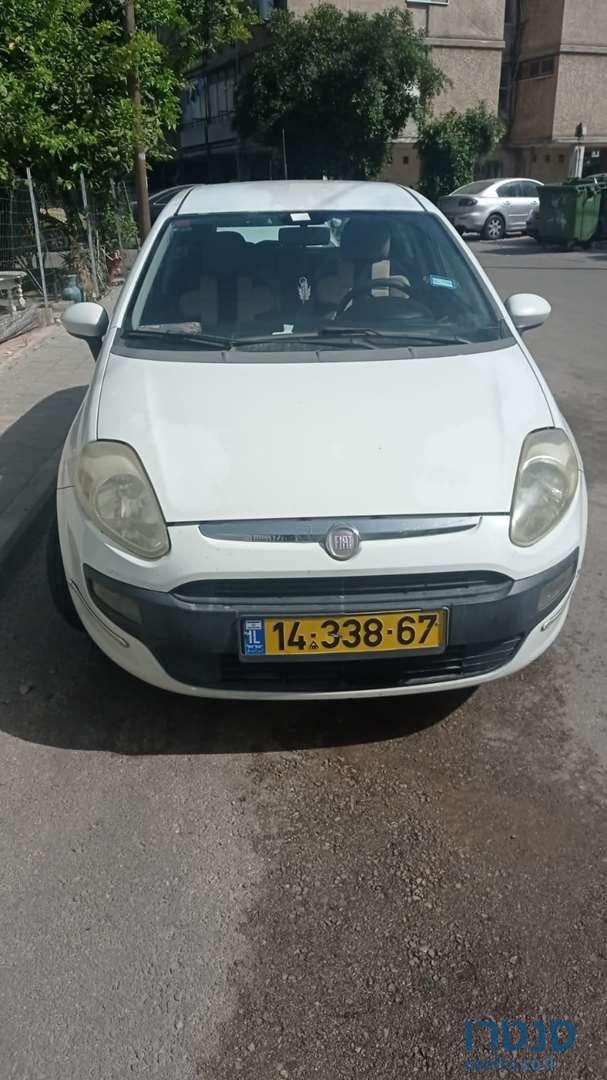 2010' Fiat Punto Evo פיאט פונוטו איבו photo #2
