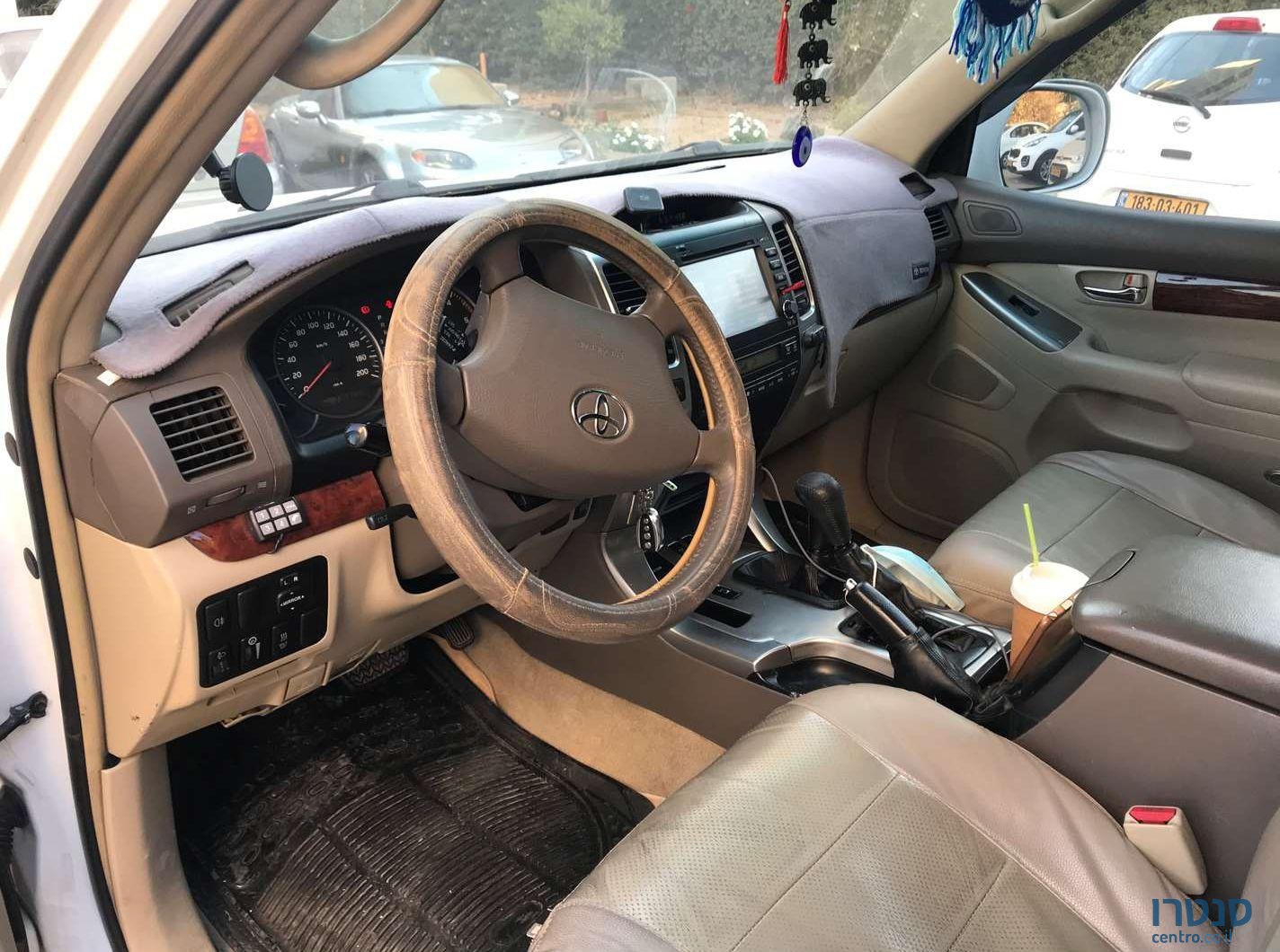 2004' Toyota Land Cruiser טויוטה לנד קרוזר photo #3