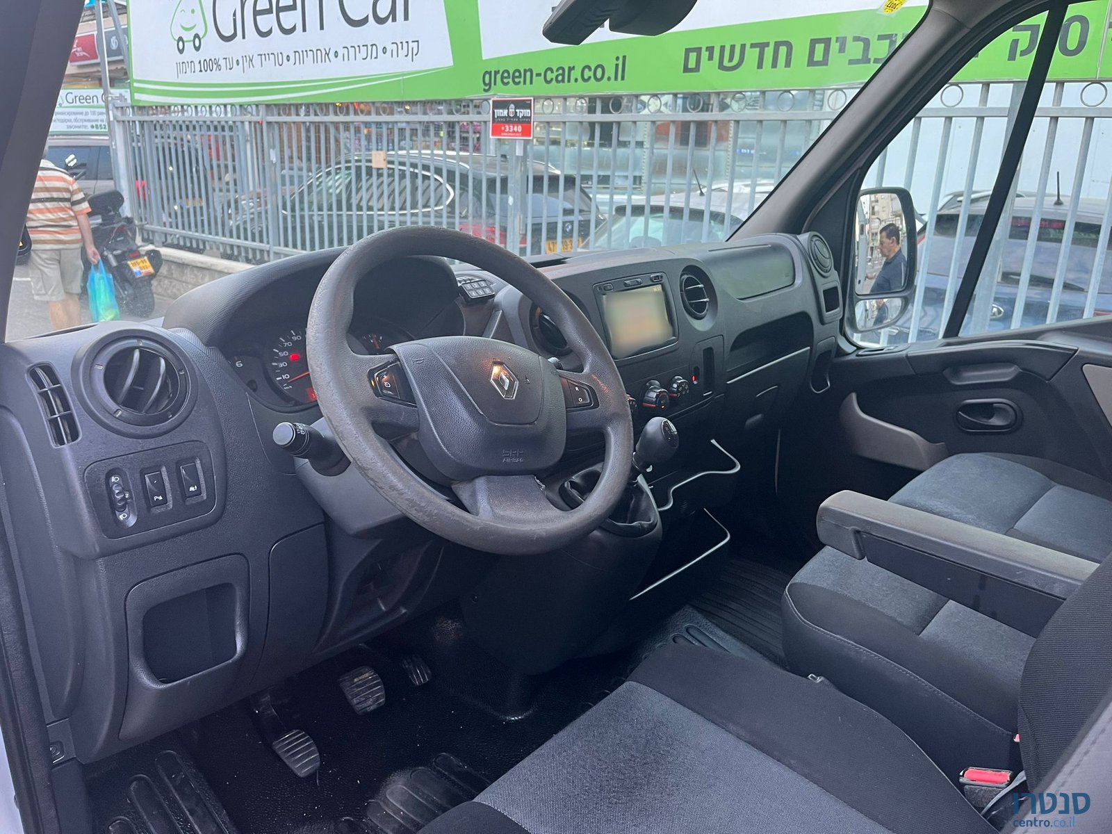 2018' Renault photo #3