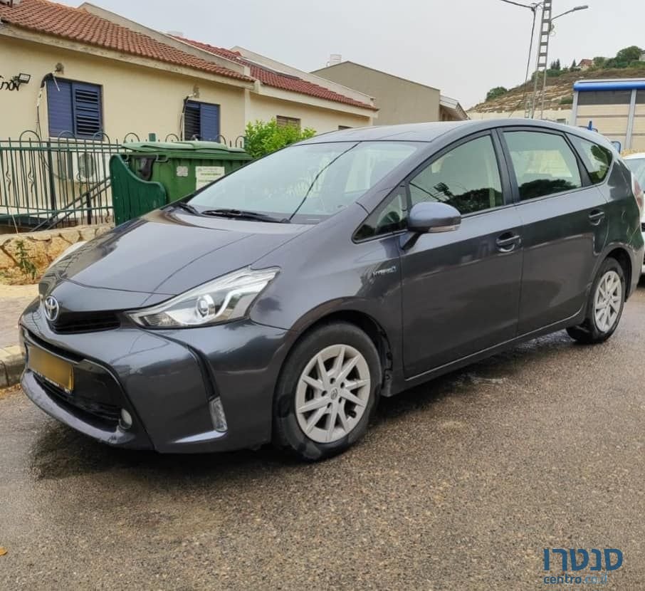 2017' Toyota Prius טויוטה פריוס photo #1