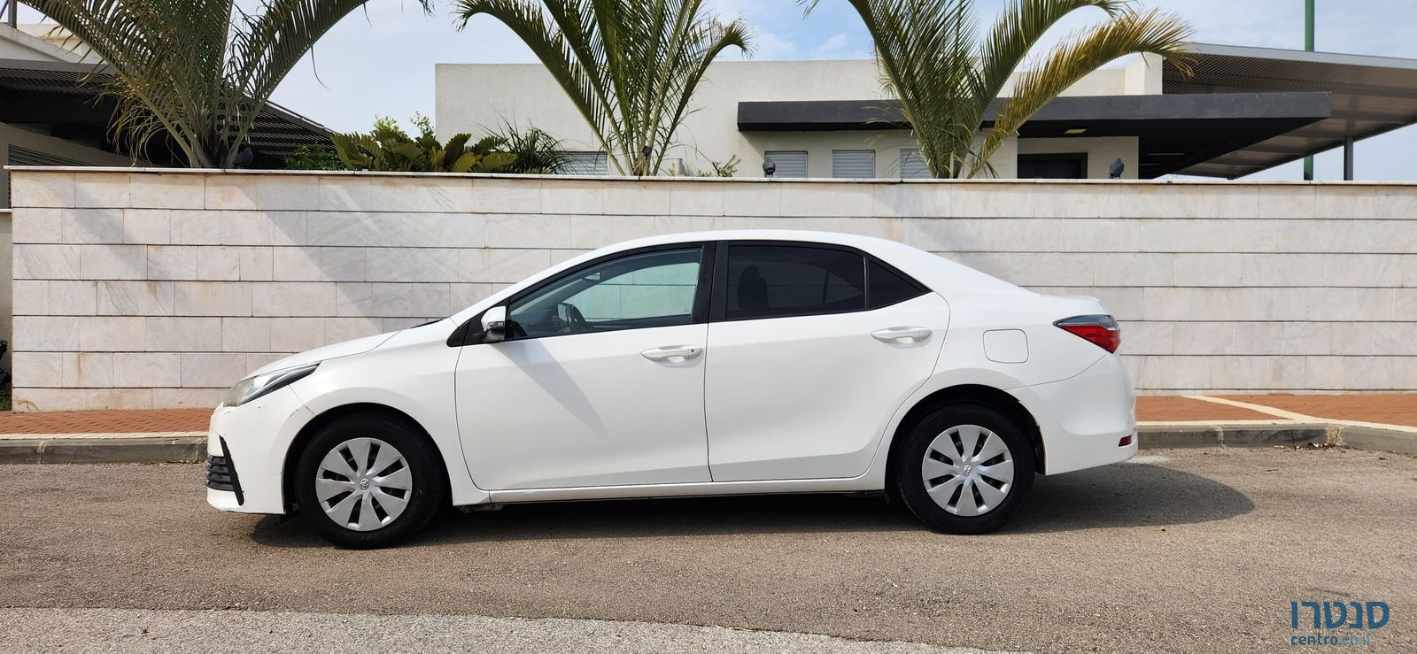 2018' Toyota Corolla טויוטה קורולה photo #1