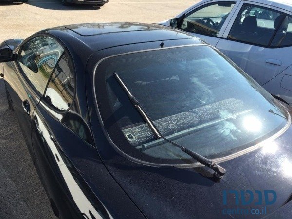 1998' Hyundai Coupe photo #2