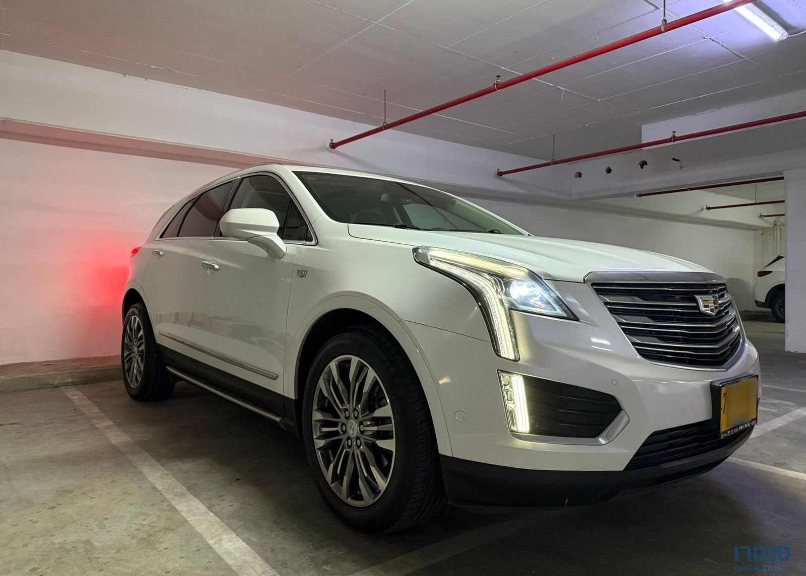 2019' Cadillac XT5 קאדילק photo #1
