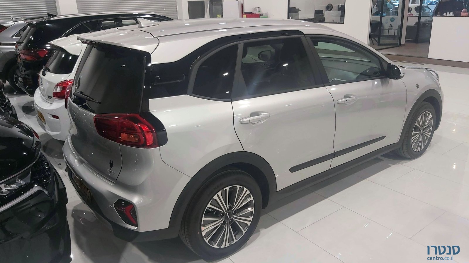 2023' Kia Niro photo #3