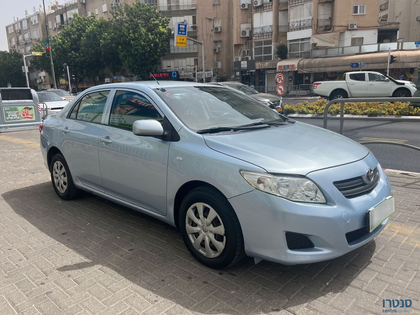 2009' Toyota Corolla photo #6