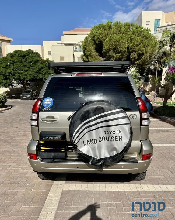 2004' Toyota Land Cruiser טויוטה לנד קרוזר photo #2