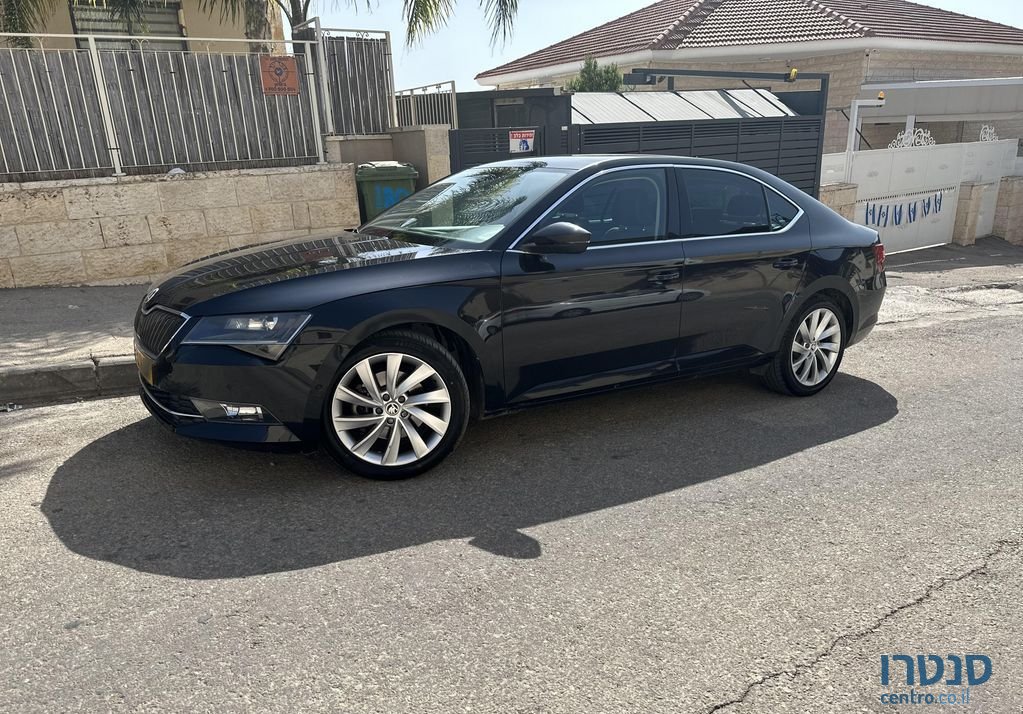 2019' Skoda Superb סקודה סופרב photo #4