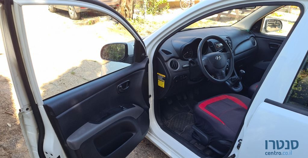 2011' Hyundai i10 יונדאי photo #4