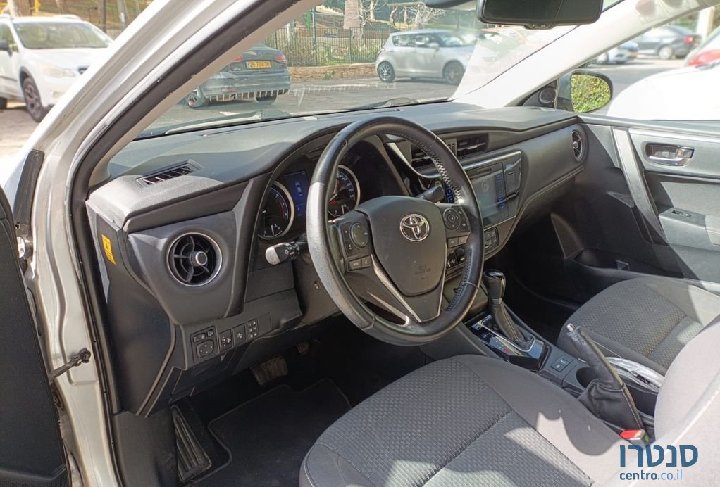 2018' Toyota Corolla טויוטה קורולה photo #6