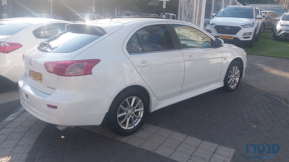 2015' Mitsubishi Lancer photo #2