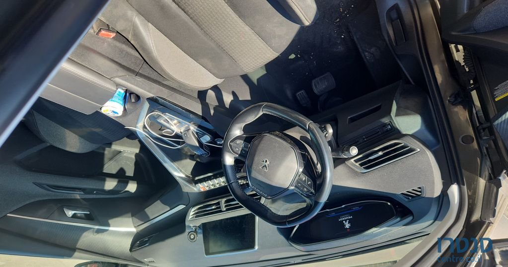 2020' Peugeot 5008 פיג'ו photo #5