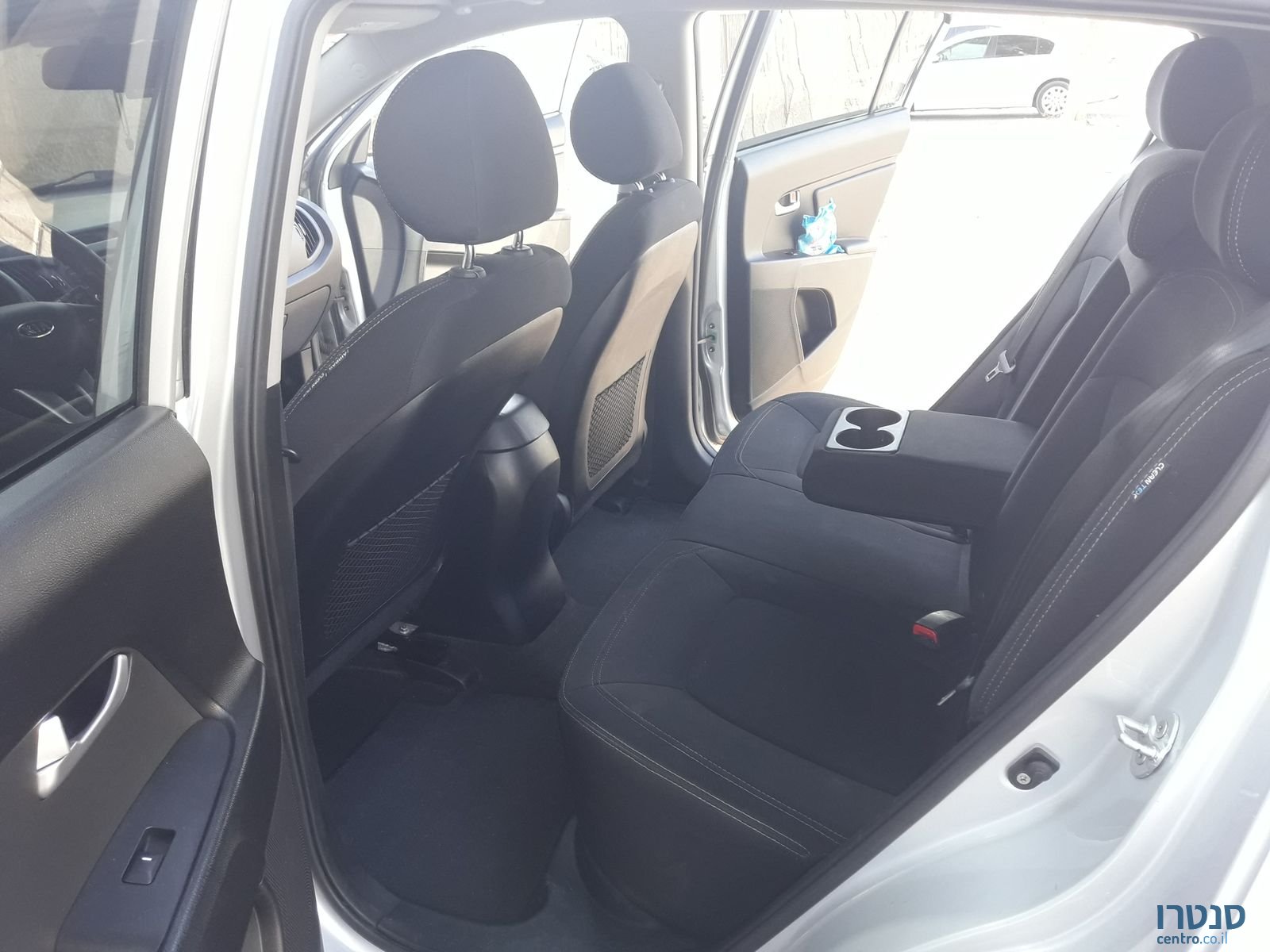 2012' Kia Sportage Exclusive photo #6