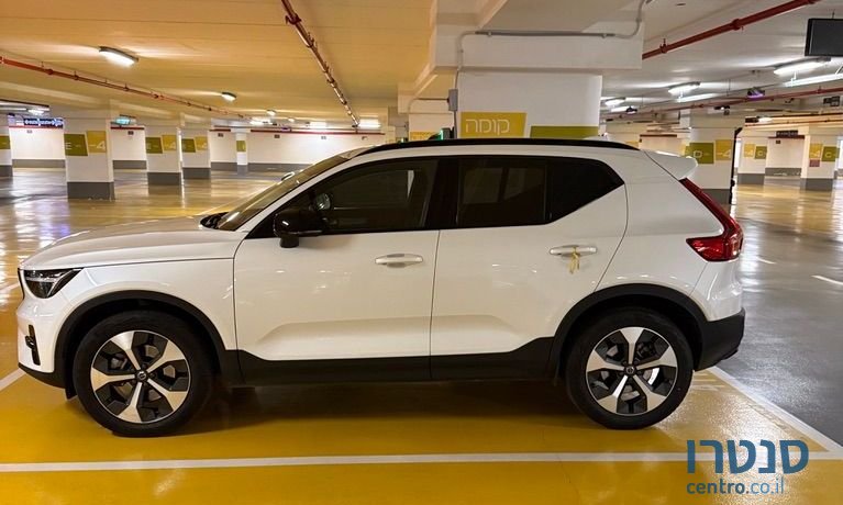 2024' Volvo XC40 וולוו photo #1